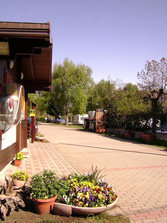 Camping Parisi Baveno Eksteriør billede